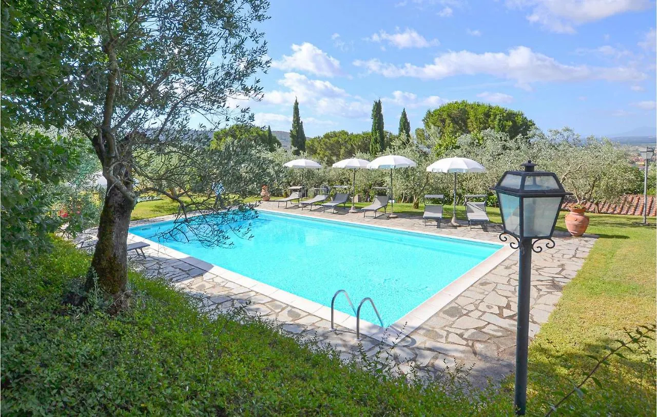 Vakantiehuis Cozy Home In Cortona With Kitchen
