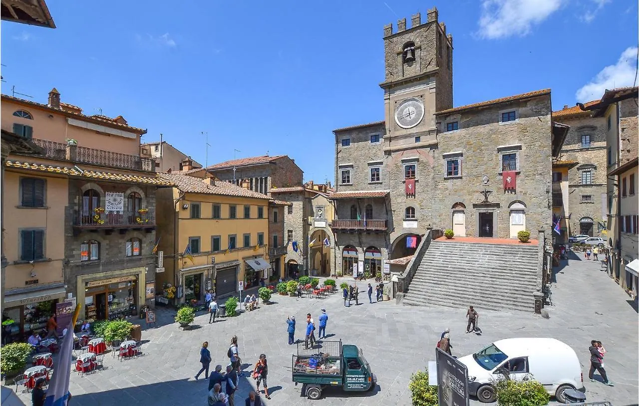 Cozy Home In Cortona With Kitchen Italië